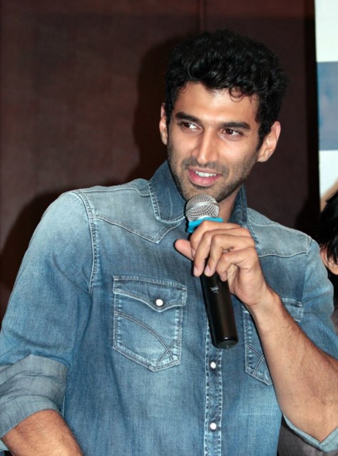 Aditya Roy Kapoor Fotoğrafı