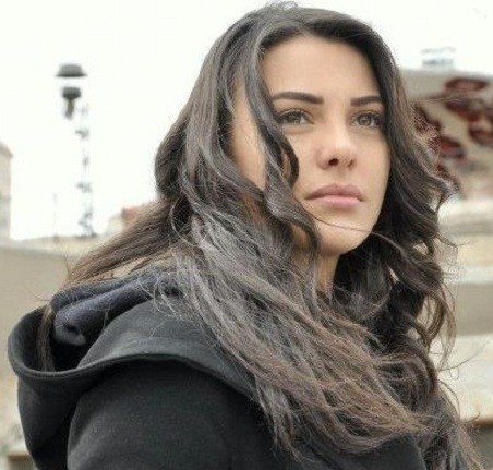Tuvana Türkay Fotoğrafı