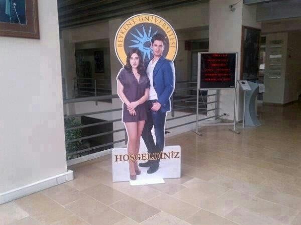 Hazal Kaya Fotoğrafı