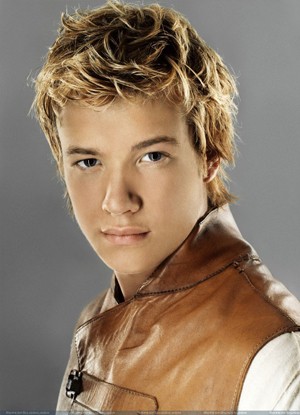 Ed Speleers Fotoğrafları 9