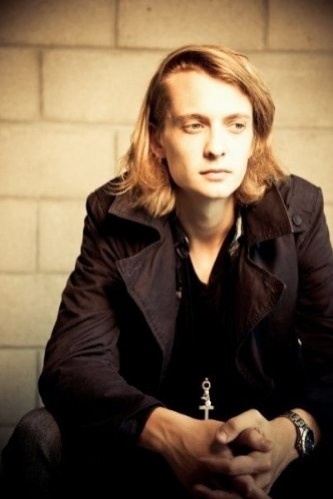 Nicholas Horton Fotoğrafı