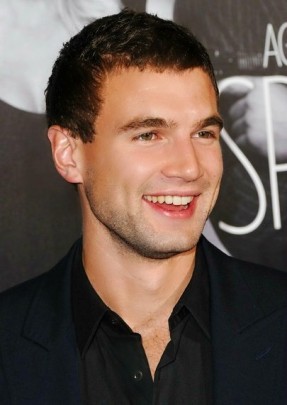Alex Russell Fotoğrafı