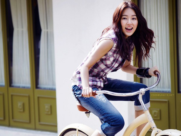 Yoon Eun-hye Fotoğrafı