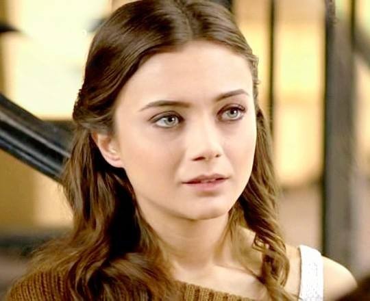 Damla Sönmez Fotoğrafı