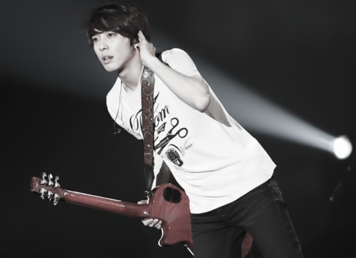 Jung Yong-Hwa Fotoğrafı