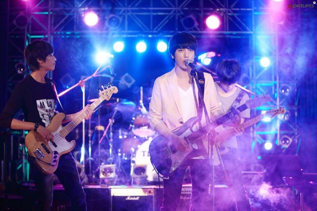 Jung Yong-Hwa Fotoğrafı