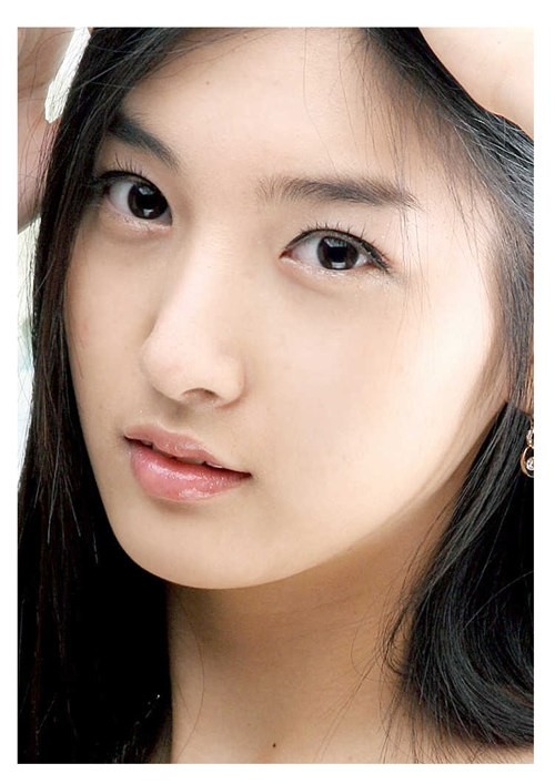 Lee Hae-in fotoğrafı