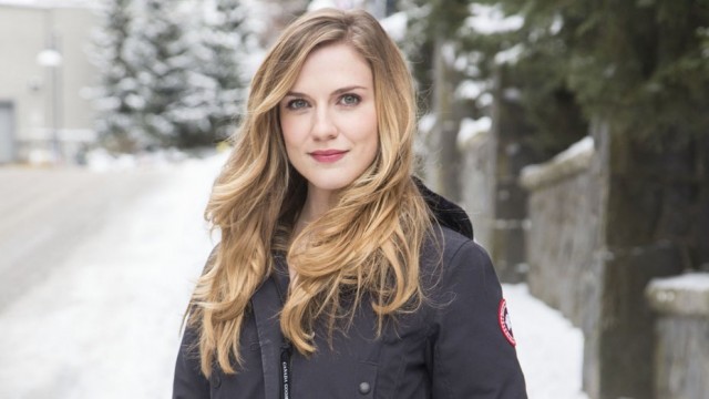 Sara Canning Fotoğrafı