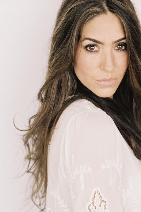 Natalia Cordova-Buckley Fotoğrafı
