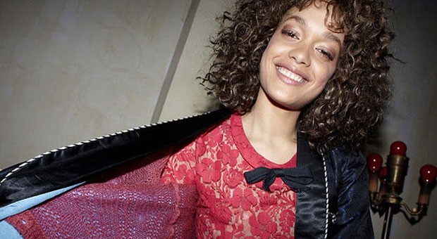 Britne Oldford Fotoğrafları 9