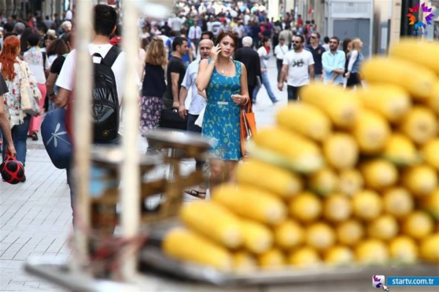 Gizem Karaca Fotoğrafı