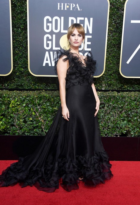 Lily James Fotoğrafı