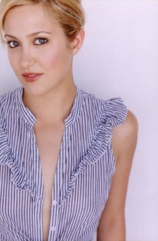 Anna Rose Hopkins Fotoğrafı