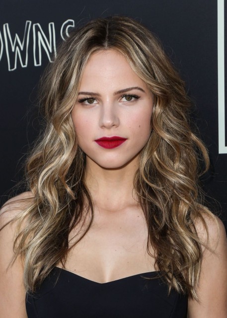 Halston Sage Fotoğrafı