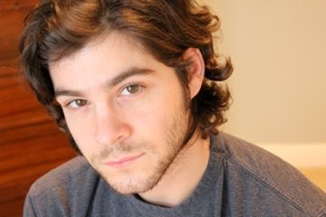 Adam Rosenberg Fotoğrafı