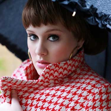 Adele Laurie Blue Adkins Fotoğrafları 3