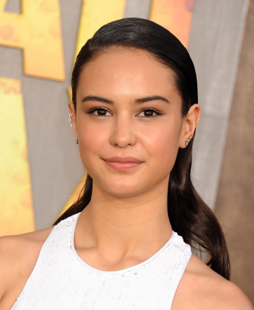 Courtney Eaton Fotoğrafları 35