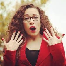 Açelya Topaloğlu Fotoğrafı