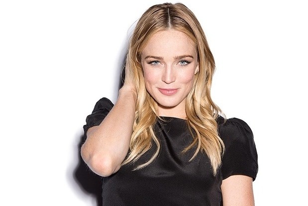 Caity Lotz Fotoğrafı