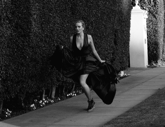 Caity Lotz Fotoğrafı