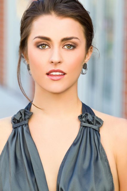 Kathryn McCormick Fotoğrafı