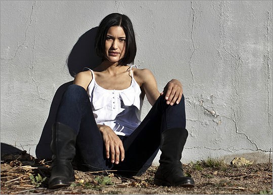 Julia Jones Fotoğrafları 11