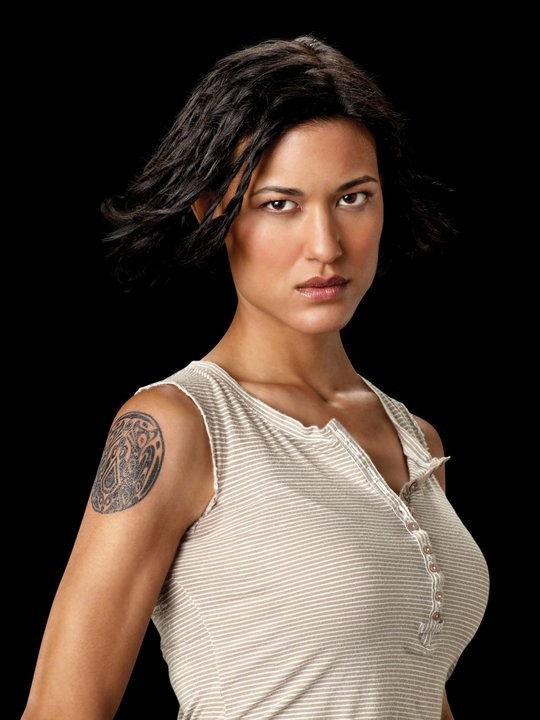 Julia Jones Fotoğrafları 7