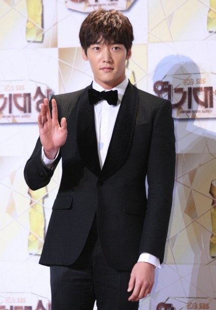 Choi Jin-Hyuk Fotoğrafı