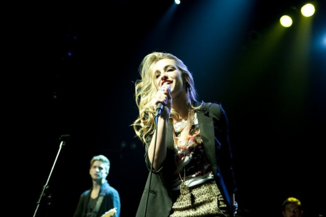 Katelyn Tarver Fotoğrafı