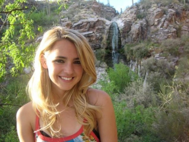 Katelyn Tarver Fotoğrafları 119