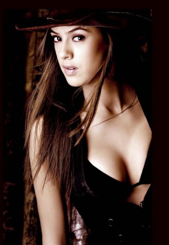 Hazel Keech Fotoğrafları 1