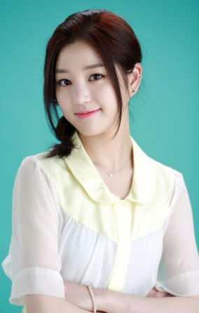 Lee Yoo-Bi Fotoğrafı