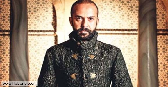 Sarp Akkaya Fotoğrafı