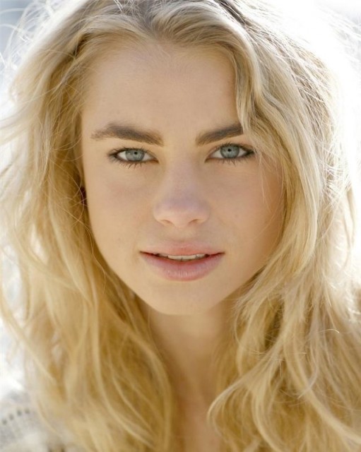 Lucy Fry Fotoğrafları 25