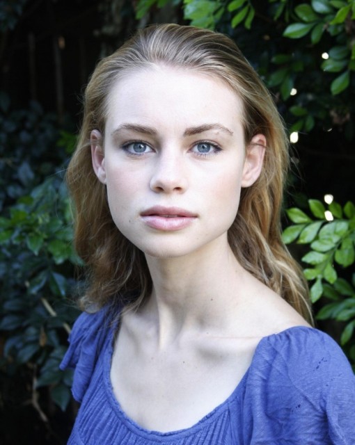 Lucy Fry Fotoğrafları 4