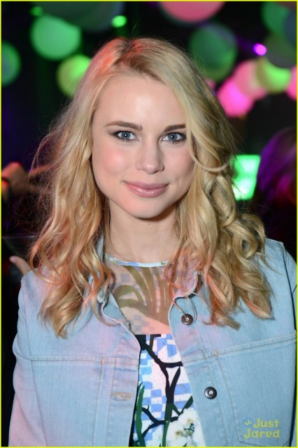 Lucy Fry Fotoğrafı