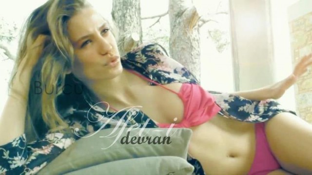 Serenay Sarıkaya Fotoğrafı