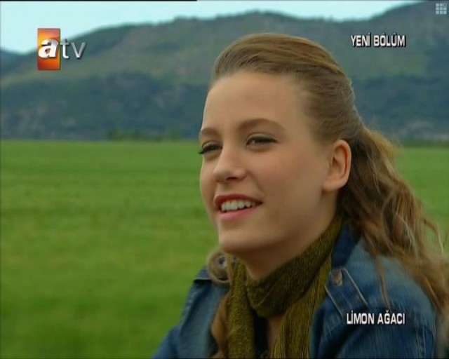 Serenay Sarıkaya Fotoğrafı