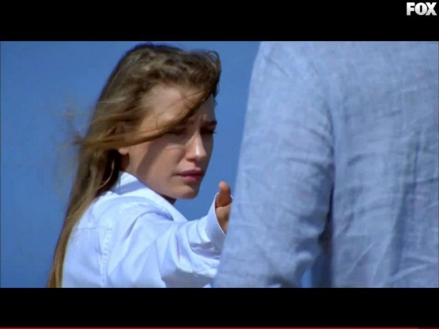 Serenay Sarıkaya Fotoğrafı