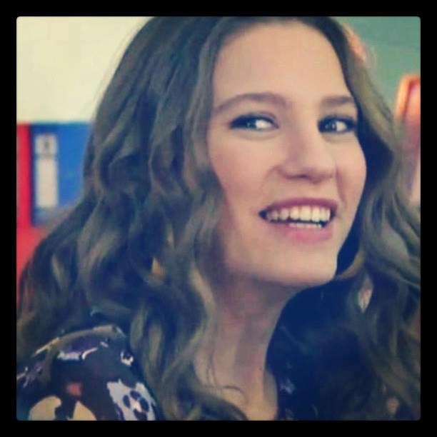 Serenay Sarıkaya Fotoğrafı