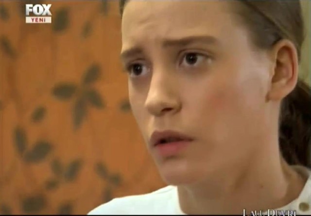 Serenay Sarıkaya Fotoğrafı