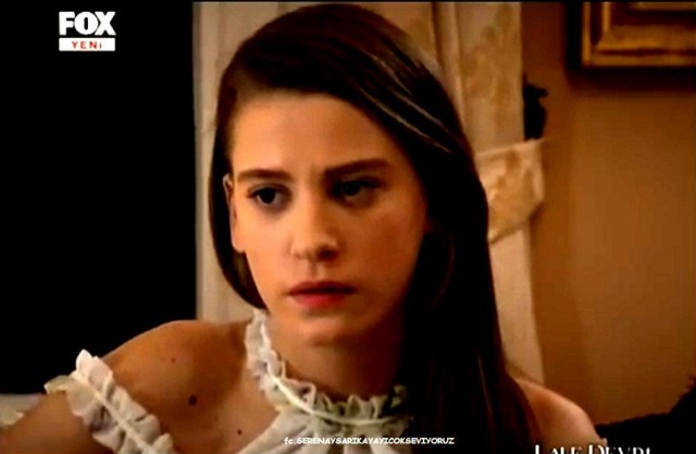 Serenay Sarıkaya Fotoğrafı