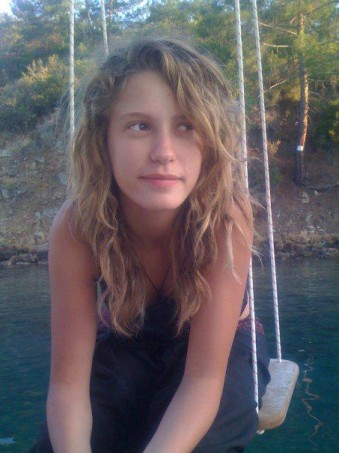 Serenay Sarıkaya Fotoğrafı