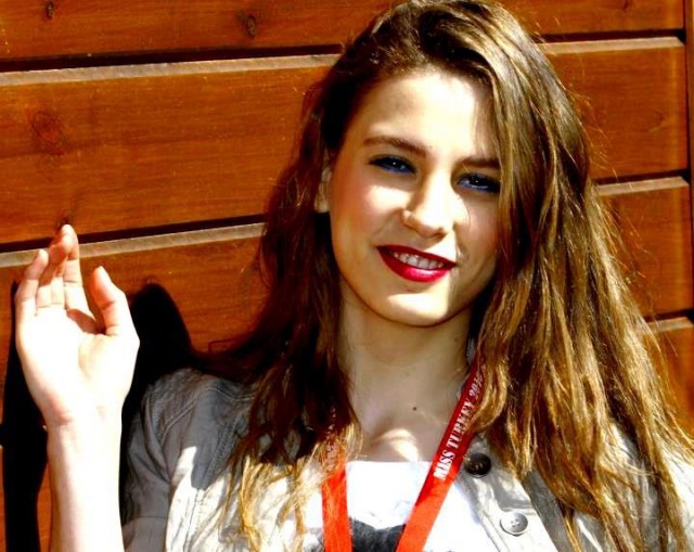 Serenay Sarıkaya Fotoğrafı