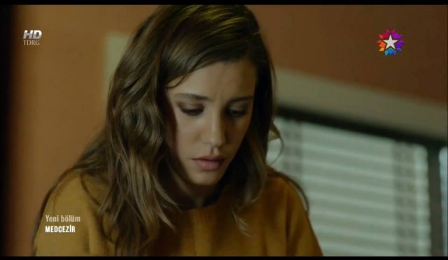 Serenay Sarıkaya Fotoğrafı