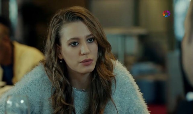 Serenay Sarıkaya Fotoğrafları 884