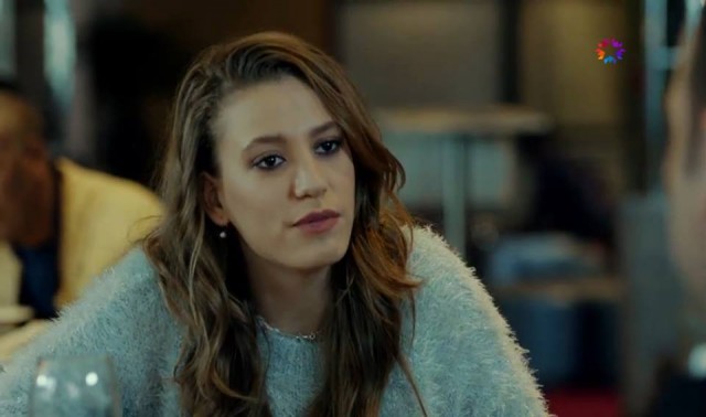 Serenay Sarıkaya Fotoğrafları 893