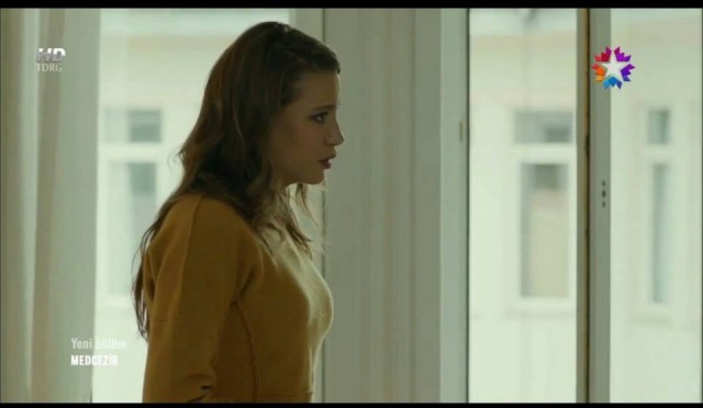 Serenay Sarıkaya Fotoğrafı