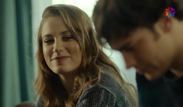 Serenay Sarıkaya Fotoğrafı