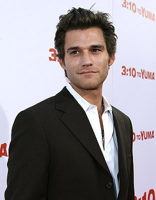 Johnny Whitworth Fotoğrafları 6